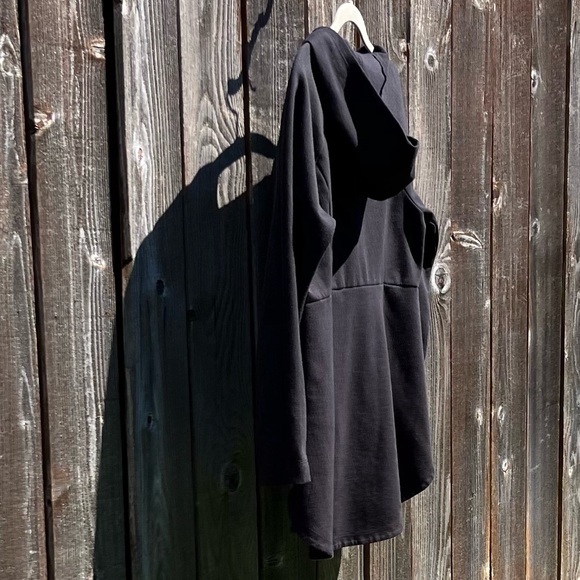 Danskin Now hooded long black jacket size 8/10 medium - Picture 13 of 16